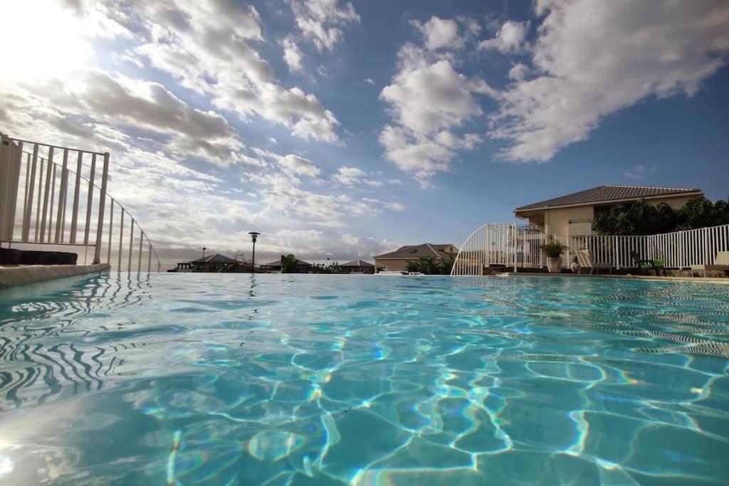 Ferienwohnung Beau T3 Litchi Vue Ocean Piscine Saint-Gilles-les-Bains Exterior foto