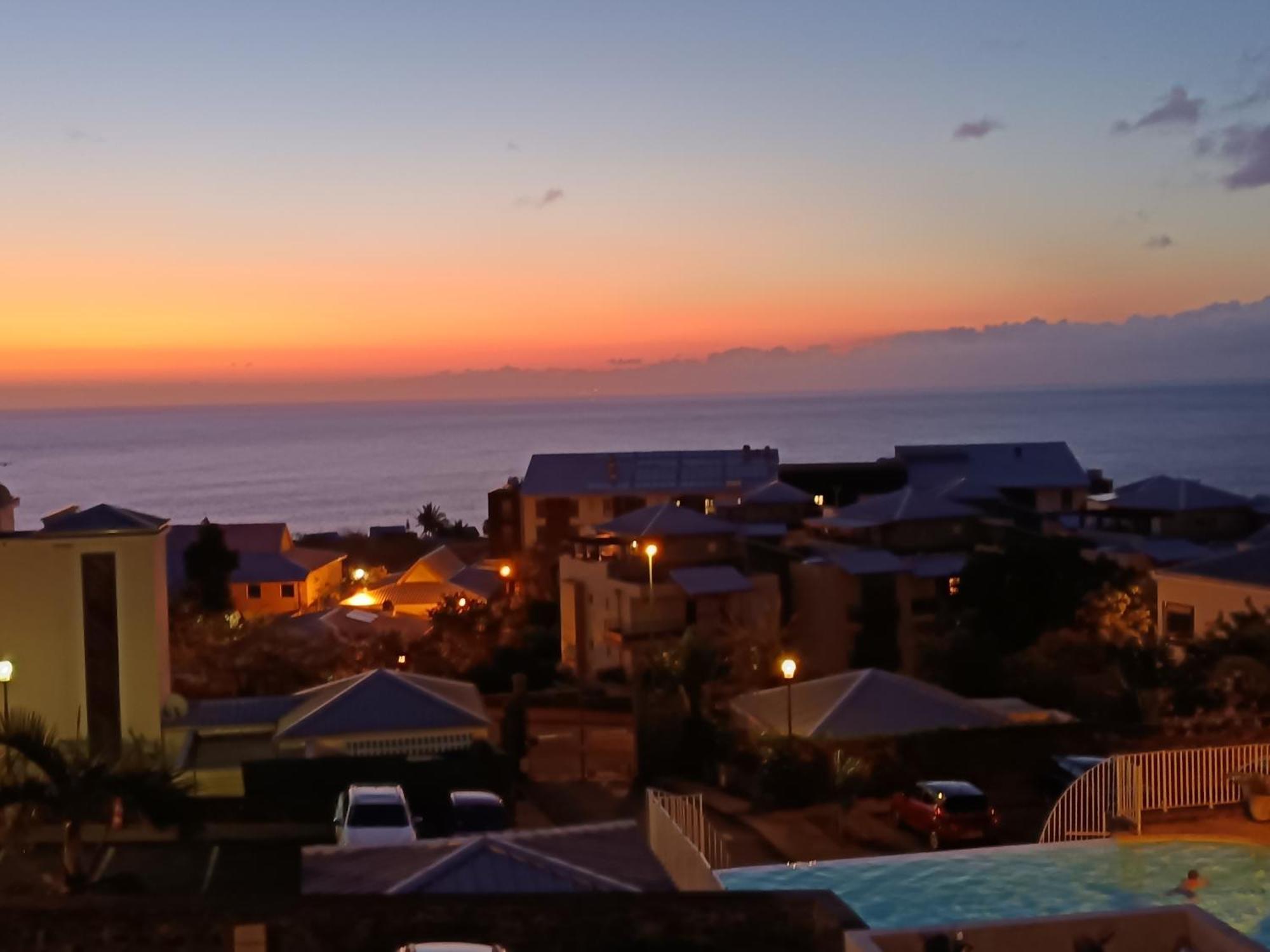 Ferienwohnung Beau T3 Litchi Vue Ocean Piscine Saint-Gilles-les-Bains Exterior foto